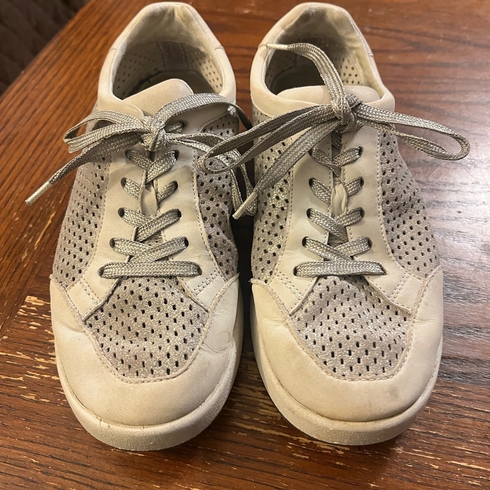OTBT Cream and Gray Women's Sneakers